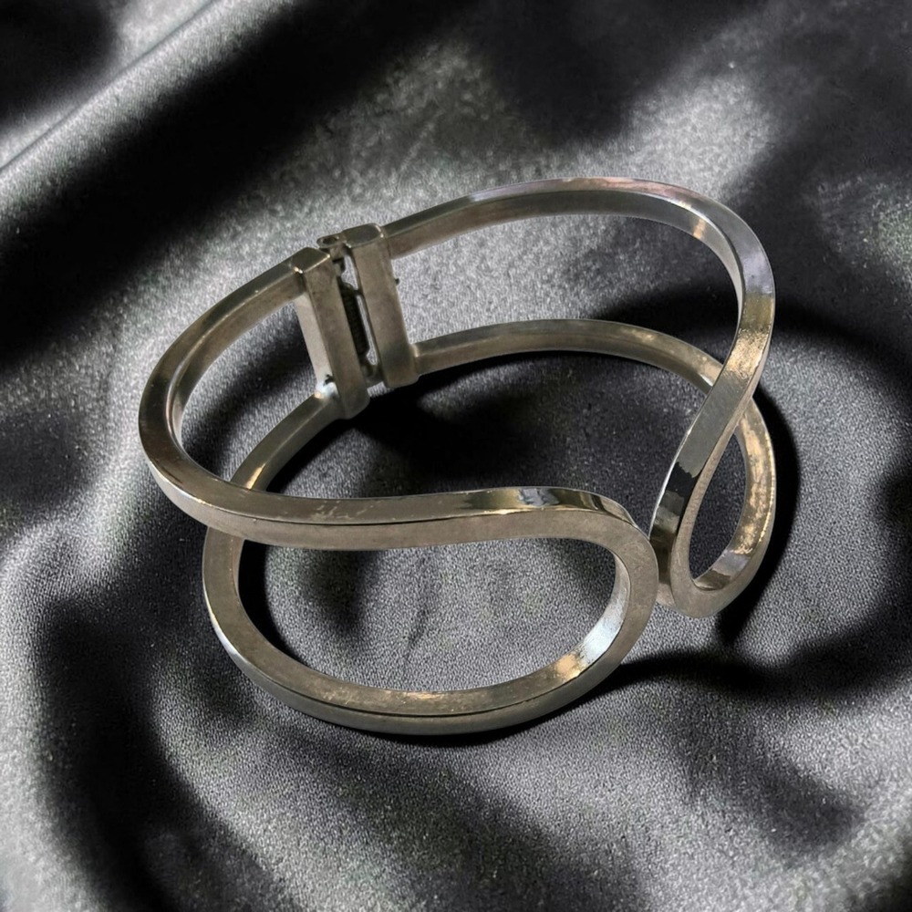 Modern Sculptural Hinged Cuff Bracelet Minimalist Silver‎